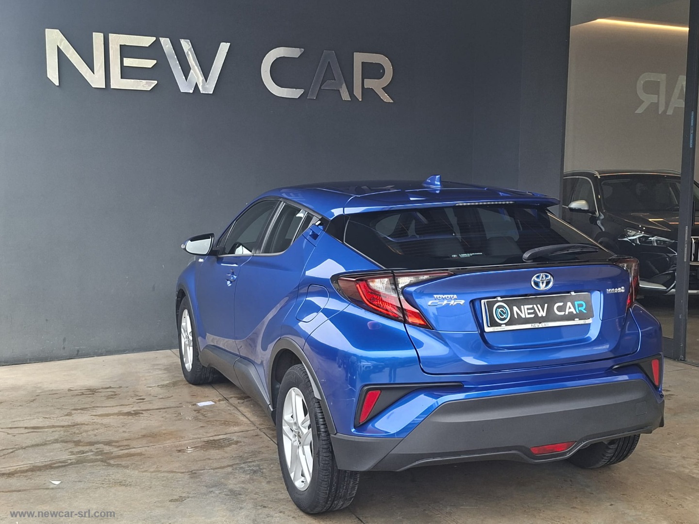 C-HR 1.8 Hybrid E-CVT Active - immagine 7