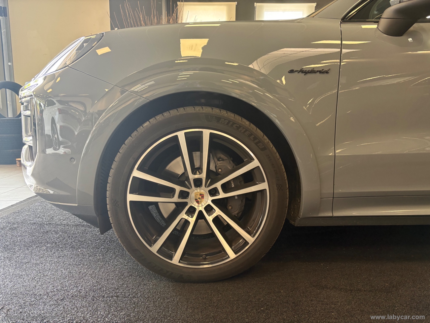 Cayenne Coup? 3.0 V6 E-Hybrid - immagine 7