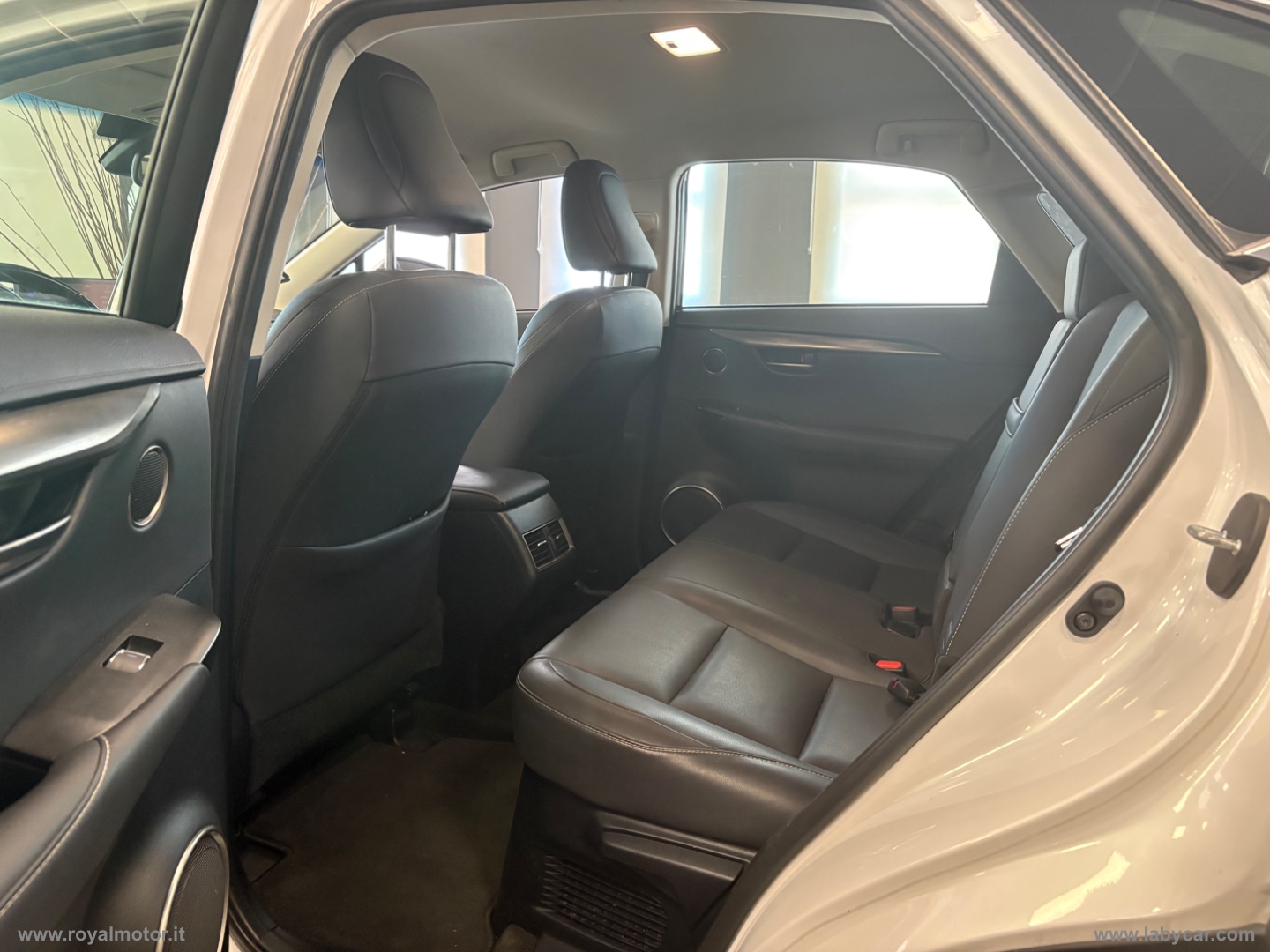 NX 300H Hybrid 4WD Executive - immagine 7
