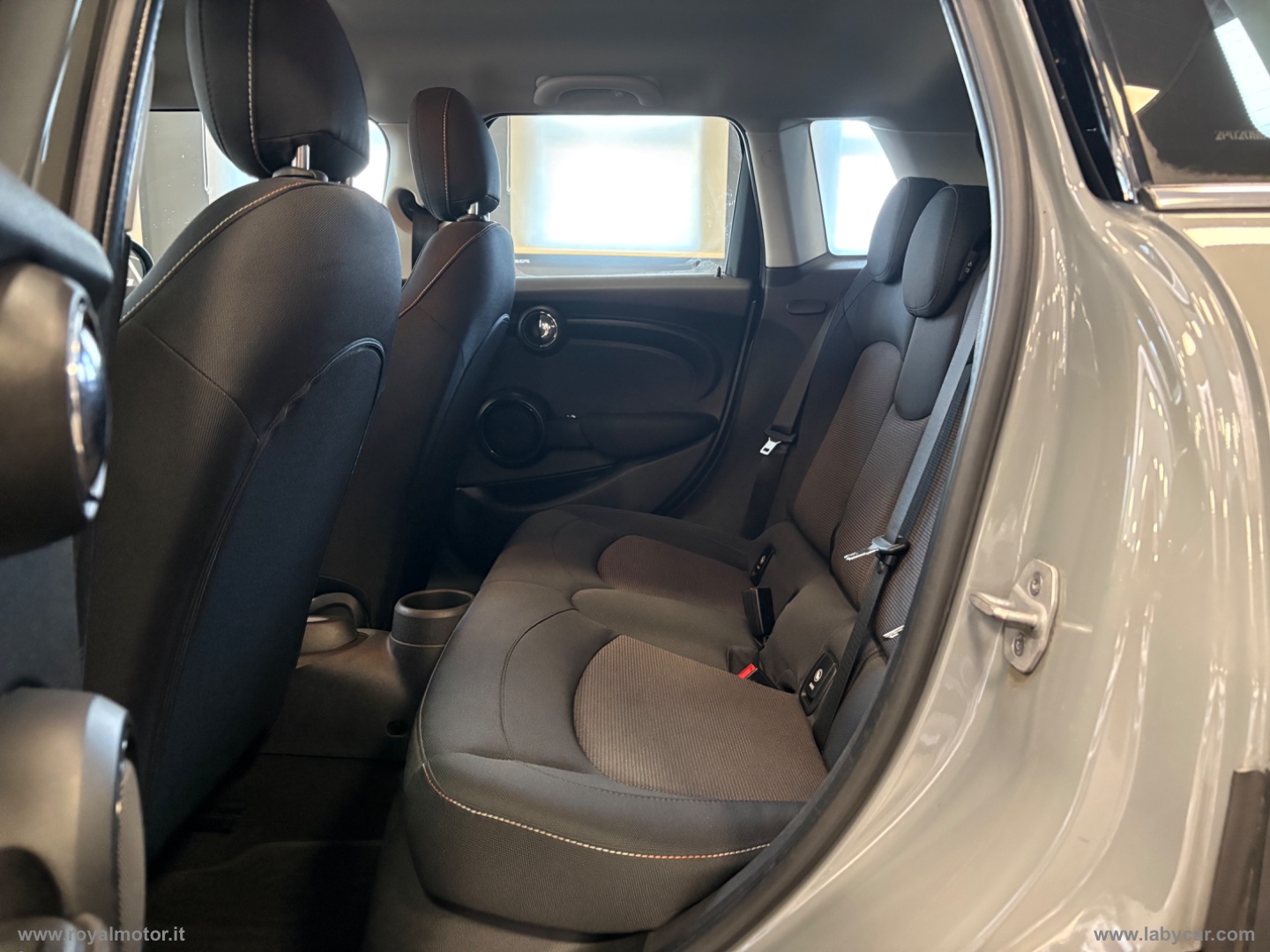Mini Cooper 5 porte - immagine 7