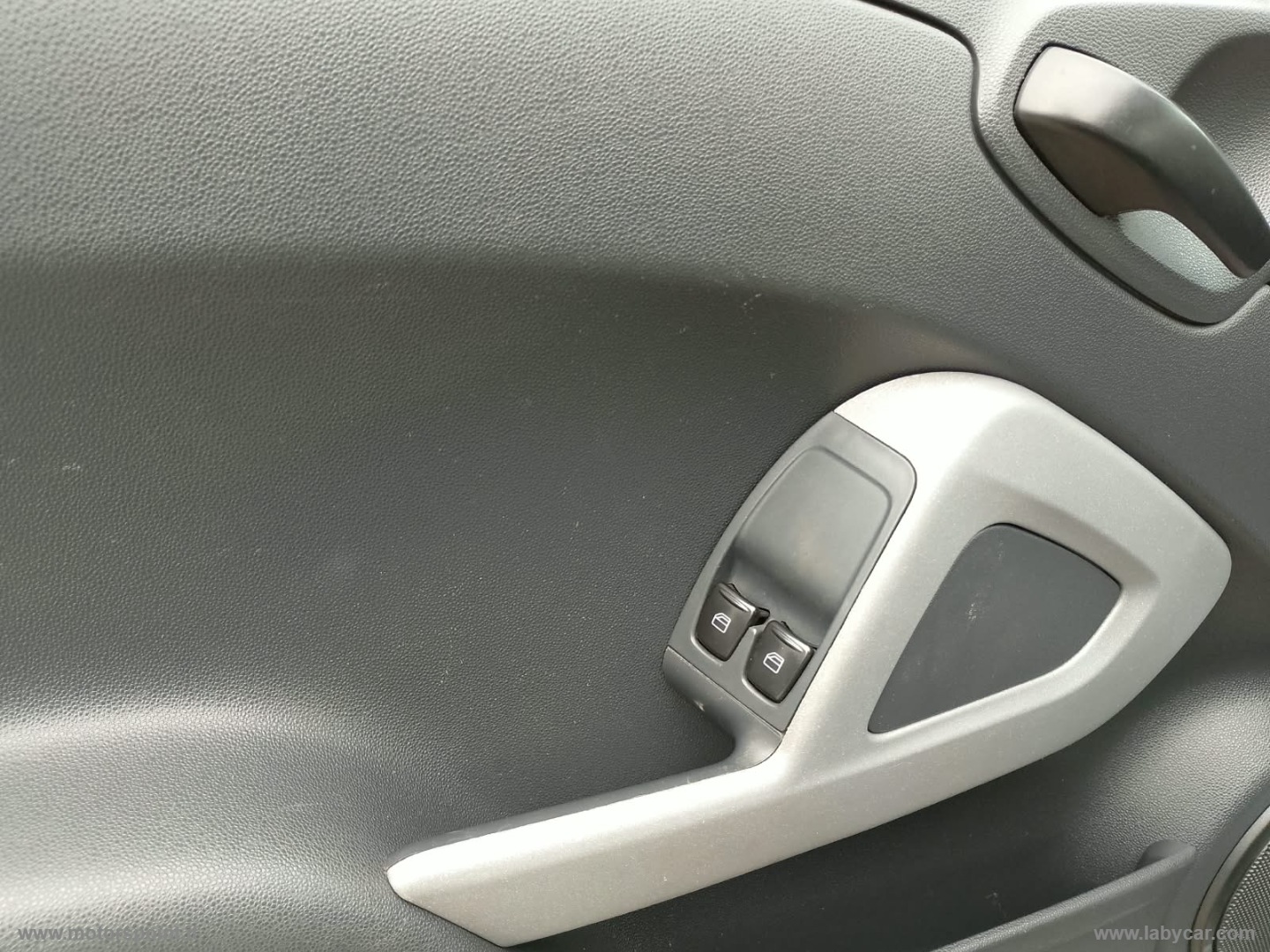 fortwo 1000 52 kW coupé limited two - immagine 7