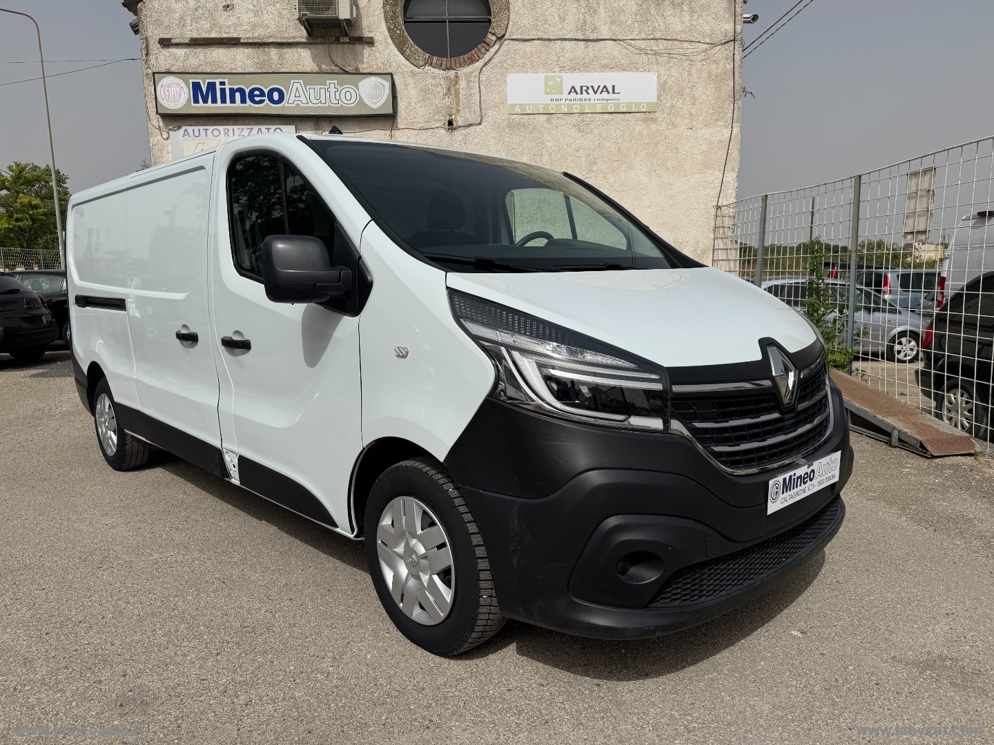 Vivaro 2.0dCi 120CV Furgone Ice anno 2020 - immagine 7