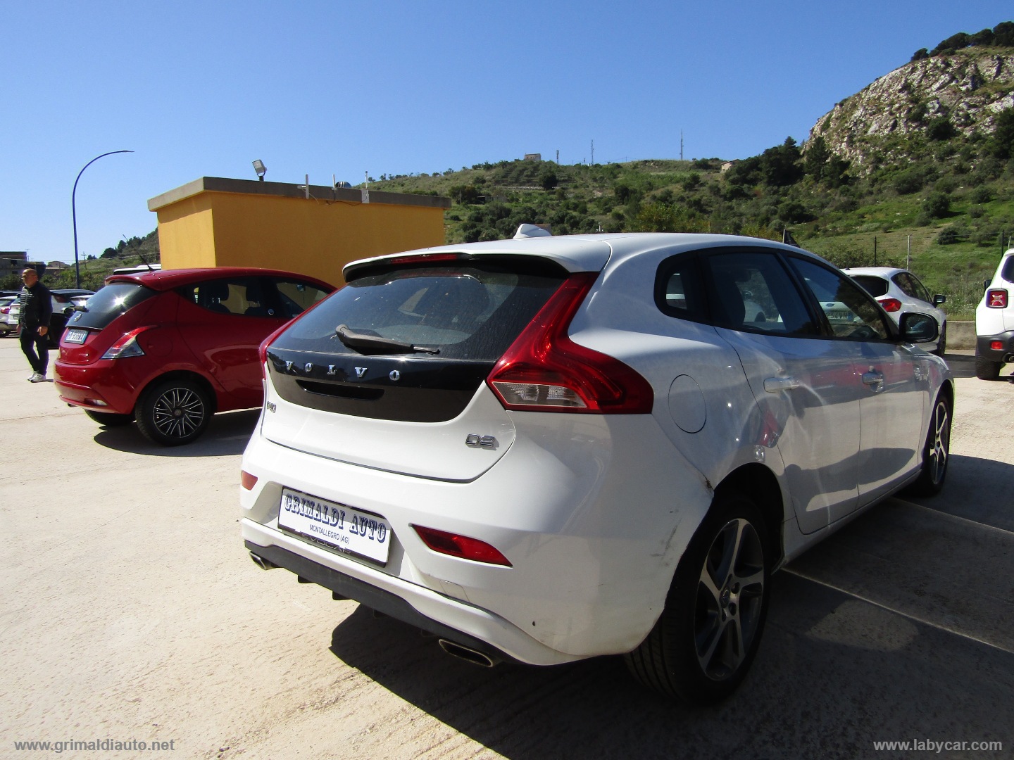 V40 D2 R-design Momentum - immagine 7