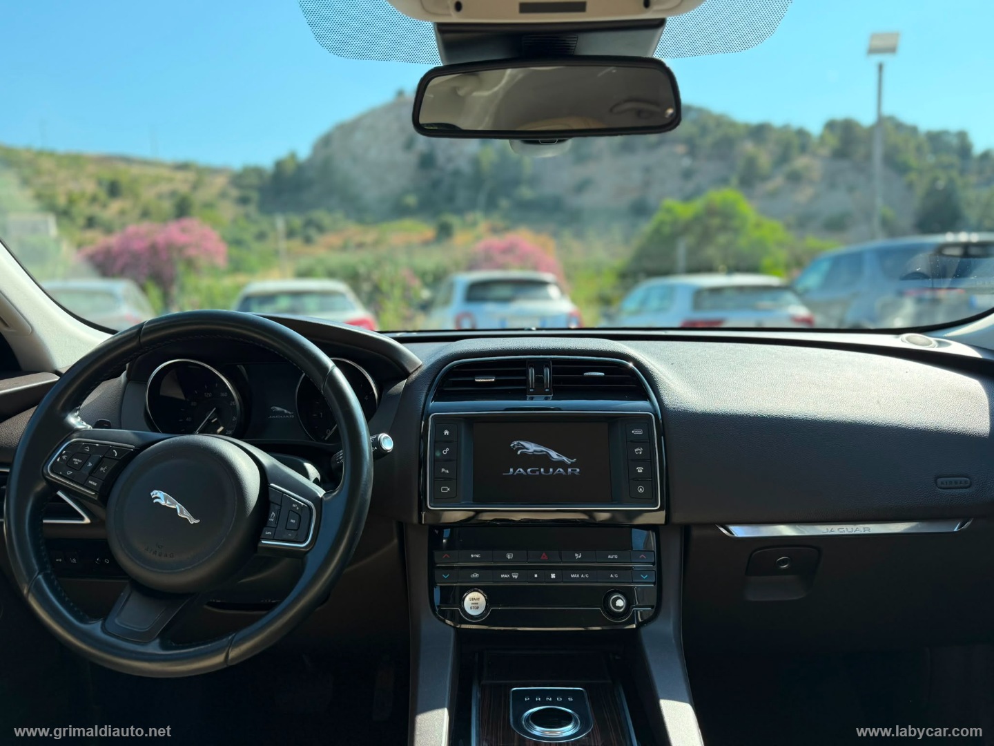 F-Pace 2.0 D 180 CV AWD Portfolio - immagine 7