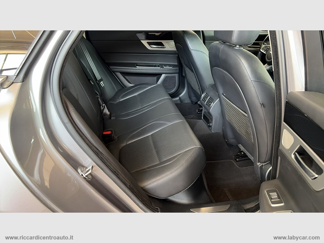 XF 2.0 D 180 CV AWD aut. Prestige - immagine 7