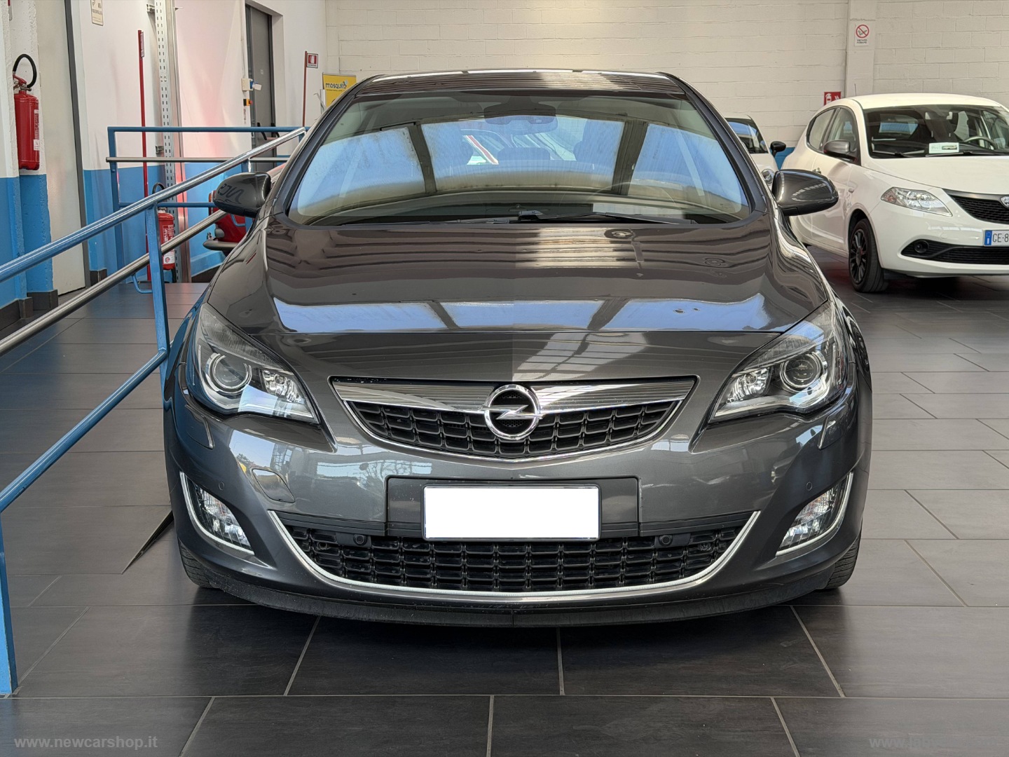 Astra 1.4 T 140 CV 5p. Cosmo - immagine 7