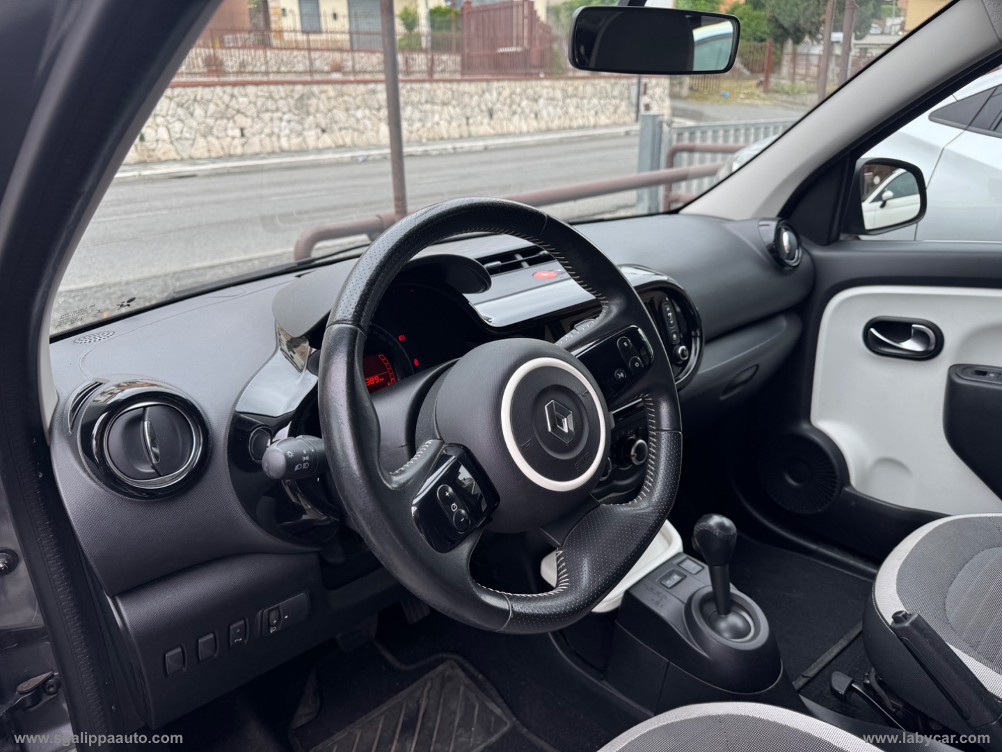 Twingo SCe EDC Lovely - immagine 7