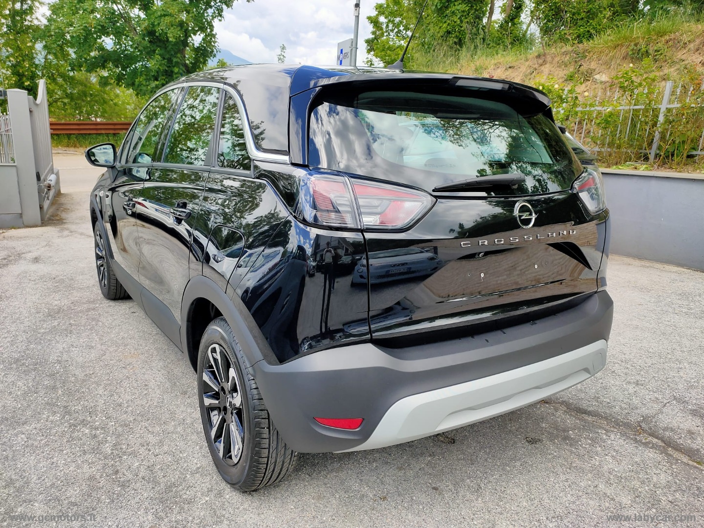 Opel Crossland Crossland 1.2 T. 12V 130CV aut.S&S Eleg. - Immagine 7