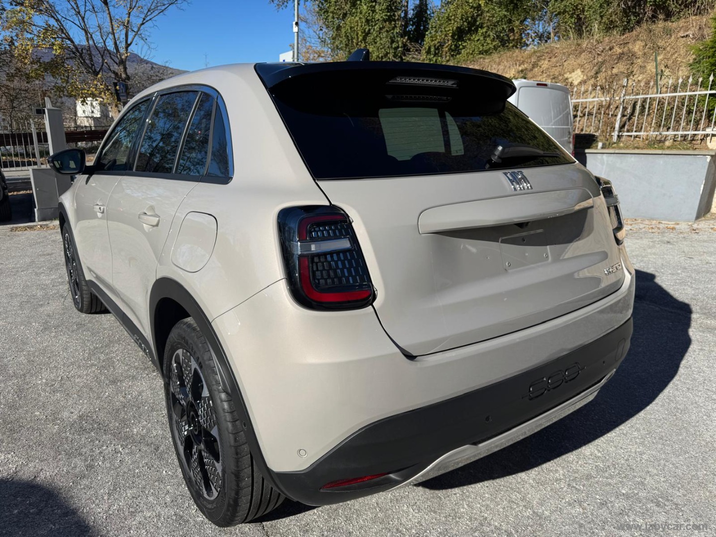 Fiat 600 Hybrid MHEV La Prima - Immagine 7