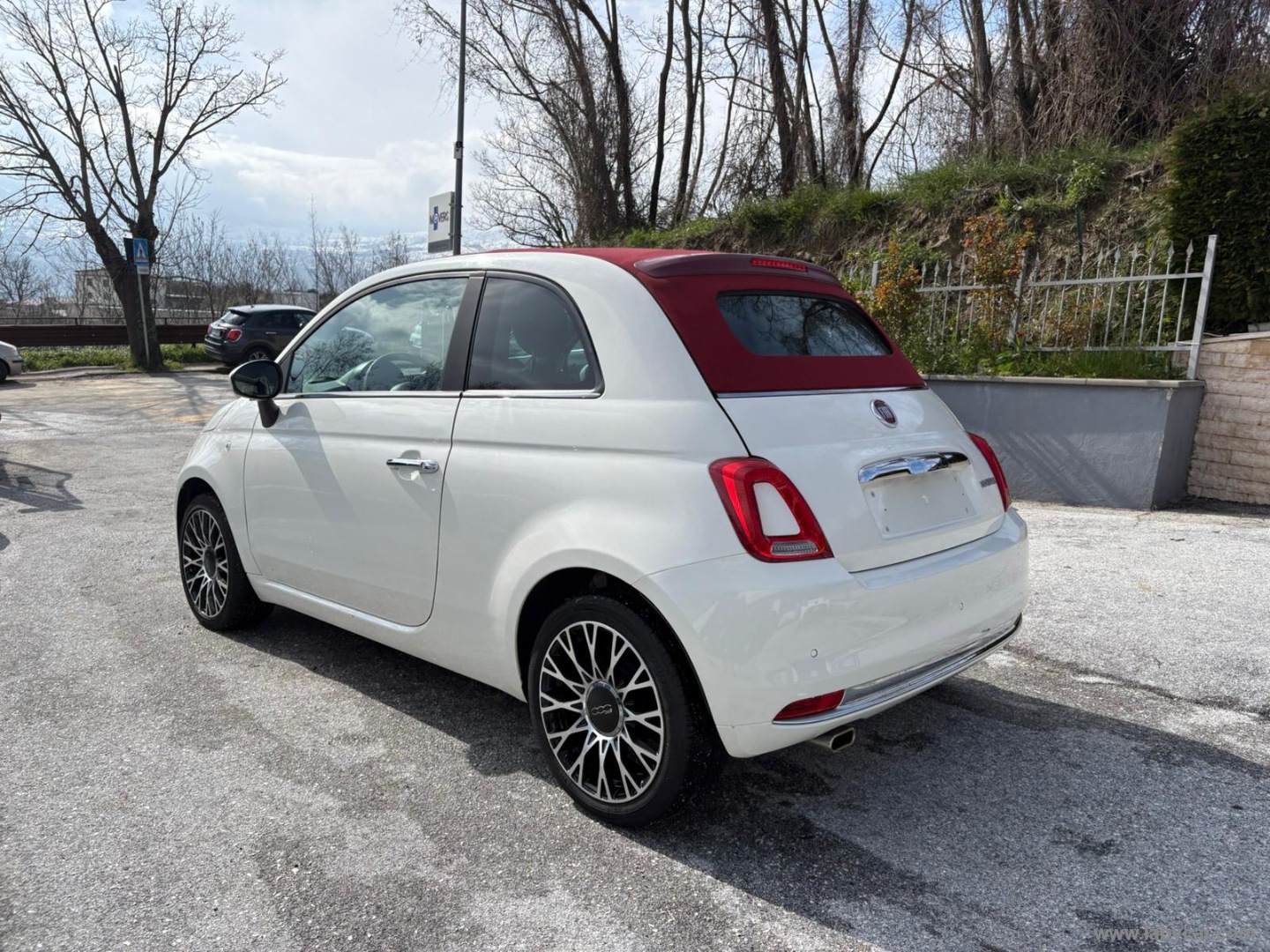 500 C 1.0 Hybrid Dolcevita - immagine 7