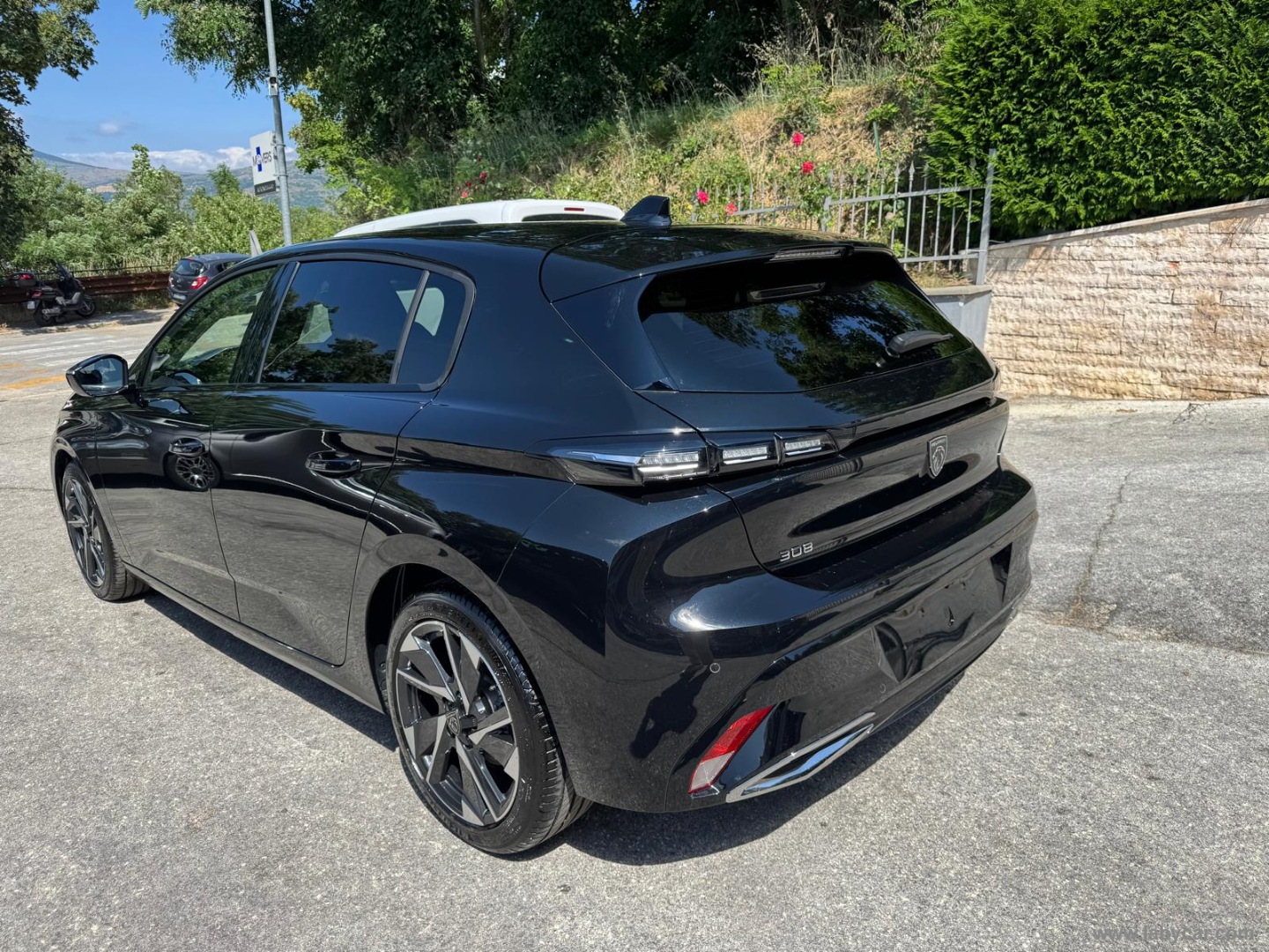 308 BlueHDi 130 S&S EAT8 Allure - immagine 7