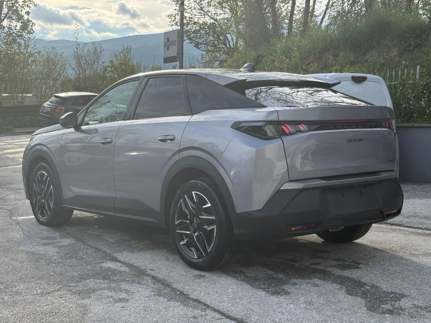 3008 Hybrid 136 e-DCS6 Allure - immagine 7