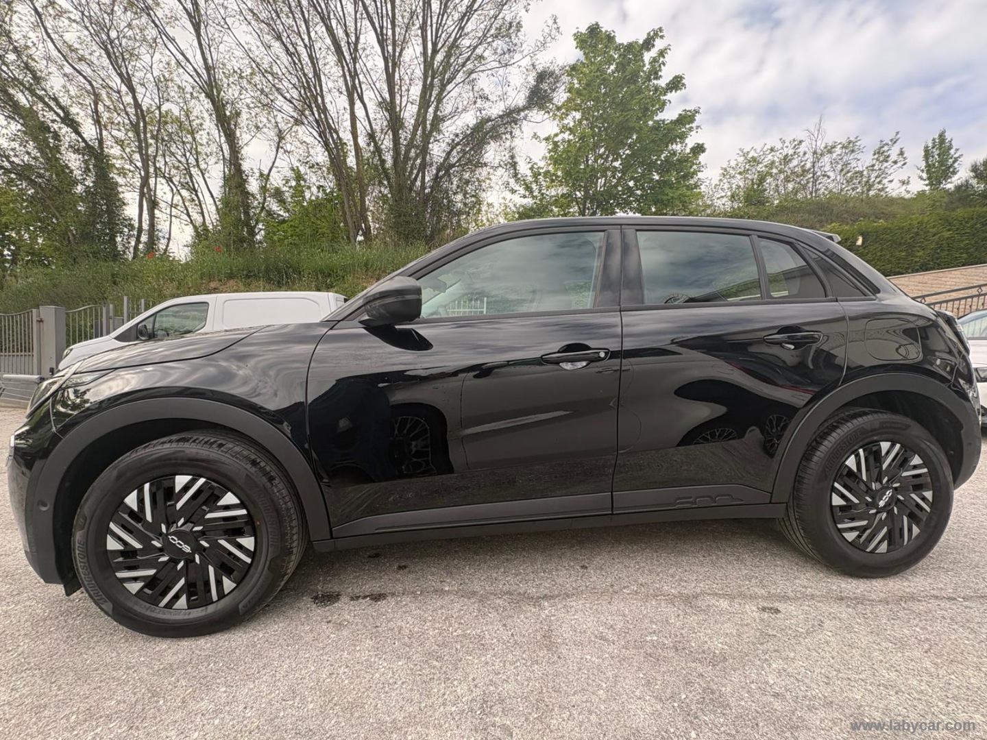 600 Hybrid MHEV - immagine 7