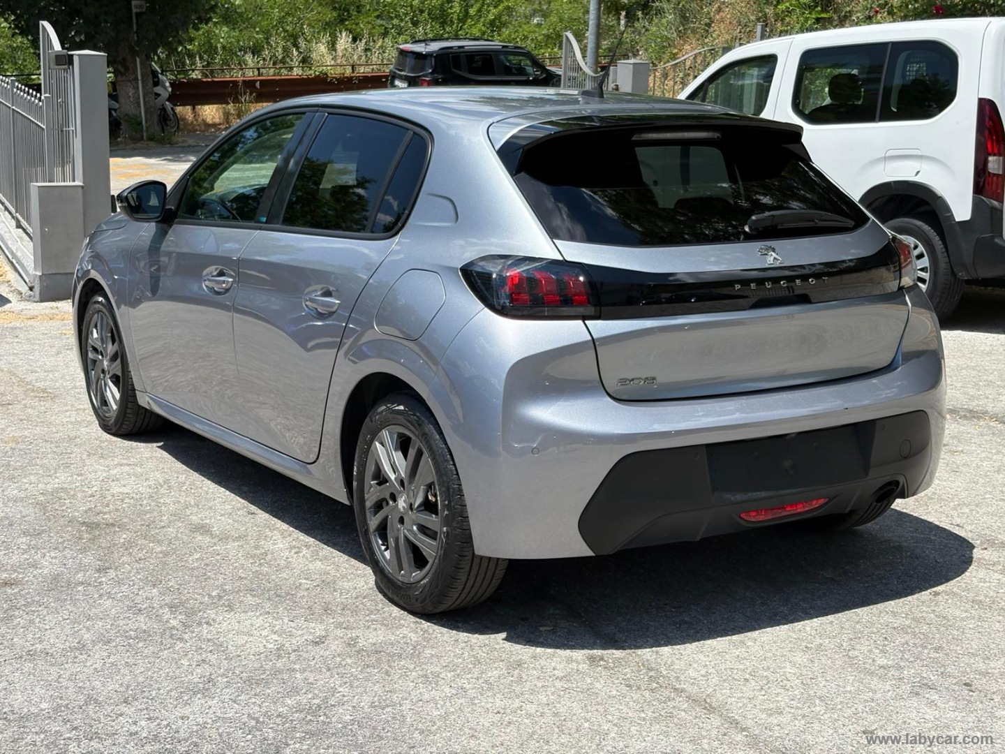 Peugeot 208 BlueHDi 100 S&S 5p. STYLE - Immagine 7