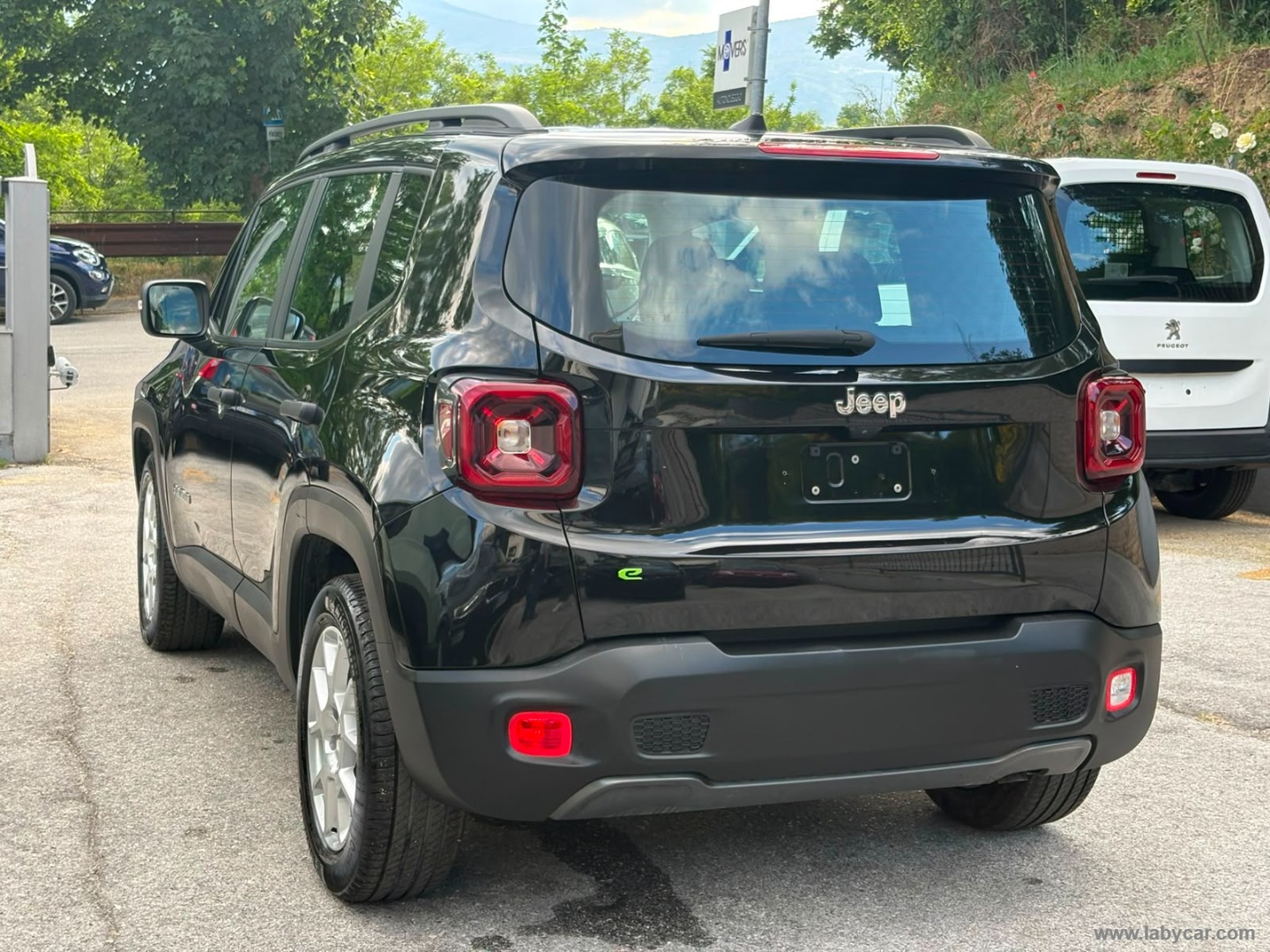 Renegade 1.5 T4 MHEV Altitude - immagine 7