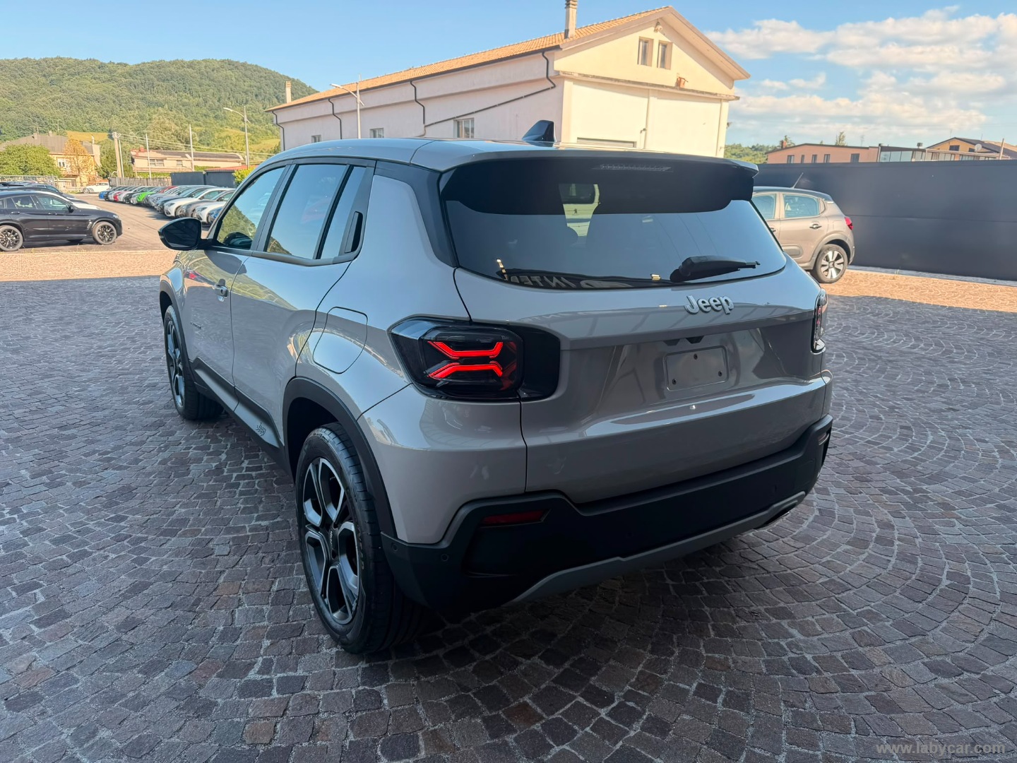 Jeep Avenger 1.2 Turbo Summit - Immagine 7
