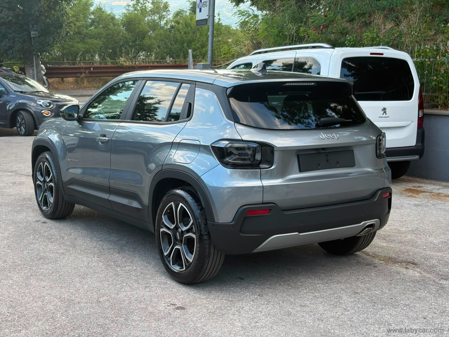 Jeep Avenger 1.2 Turbo Summit - Immagine 7
