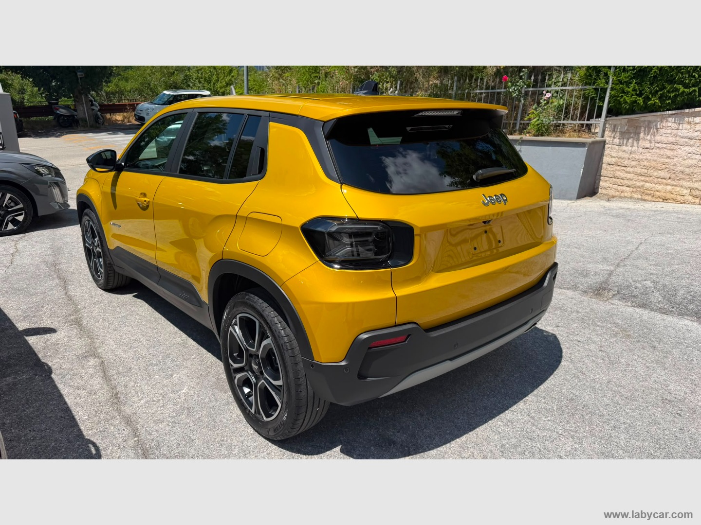 Jeep Avenger 1.2 Turbo Summit - Immagine 7