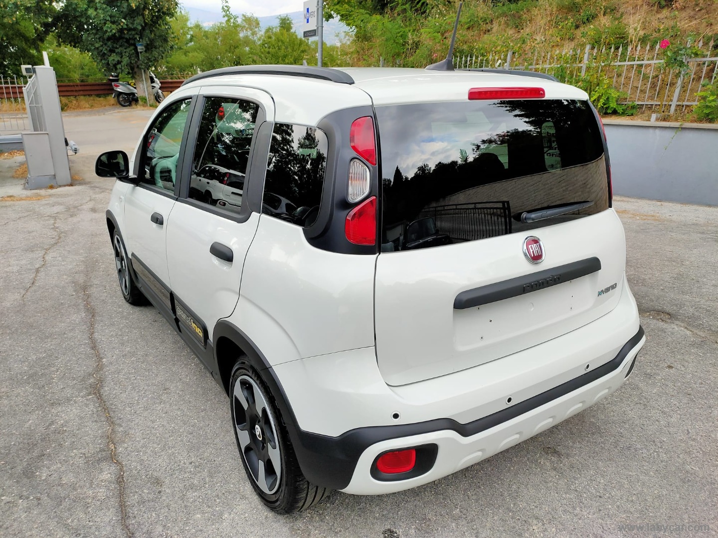 Fiat Panda 1.0 FireFly S&S Hybrid Pandina - Immagine 7