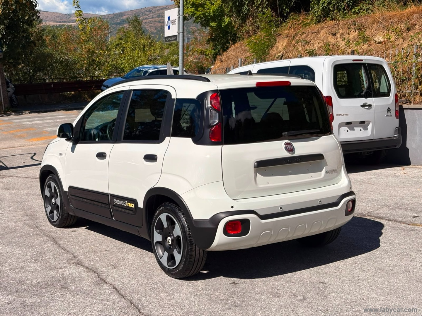 Fiat Panda 1.0 FireFly S&S Hybrid Pandina - Immagine 7