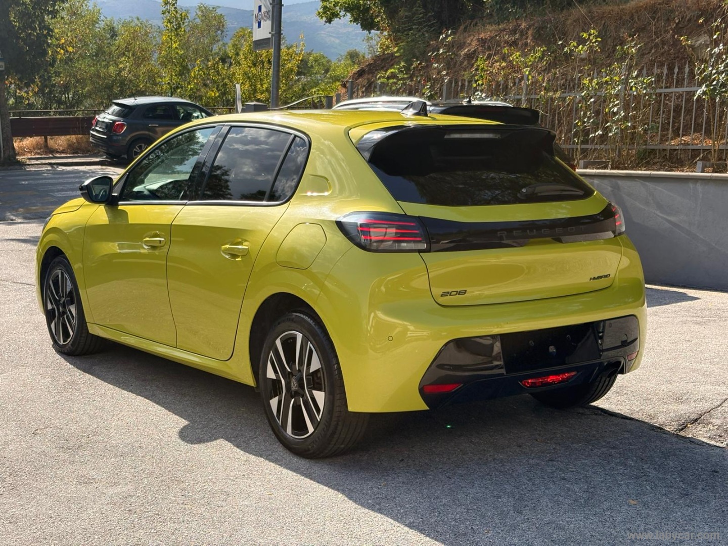 Peugeot 208 Hybrid 110 e-DCS6 Allure - Immagine 7