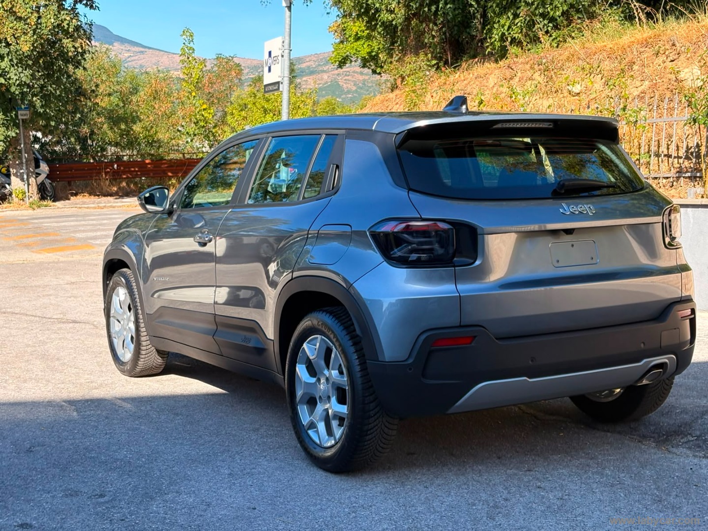 Jeep Avenger 1.2 Turbo Altitude - Immagine 7