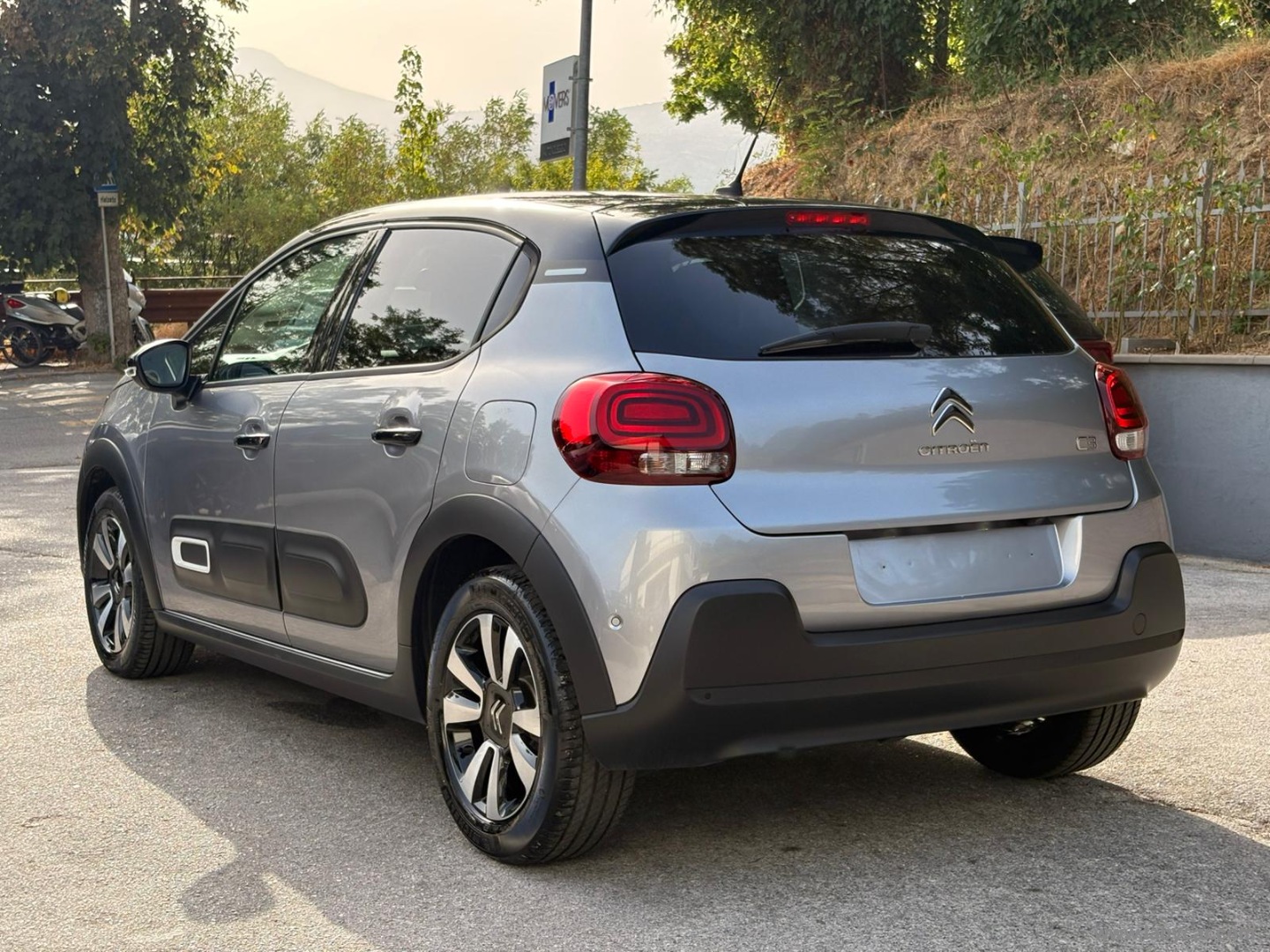 Citroën C3 PureTech 110 S&S Shine - Immagine 7