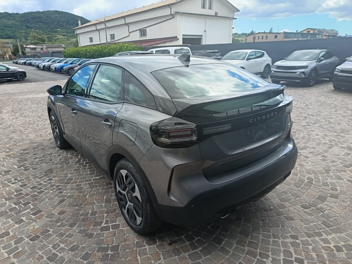 Citroën C4 Hybrid 145 e-DCS6 Plus - Immagine 7