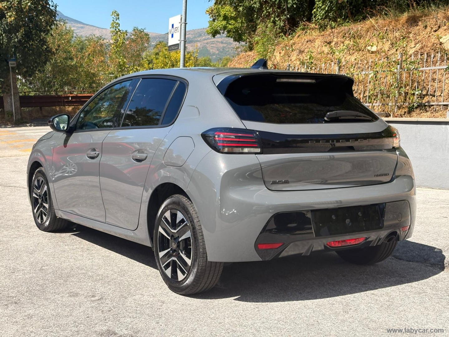 Peugeot 208 Hybrid 110 e-DCS6 Allure - Immagine 7