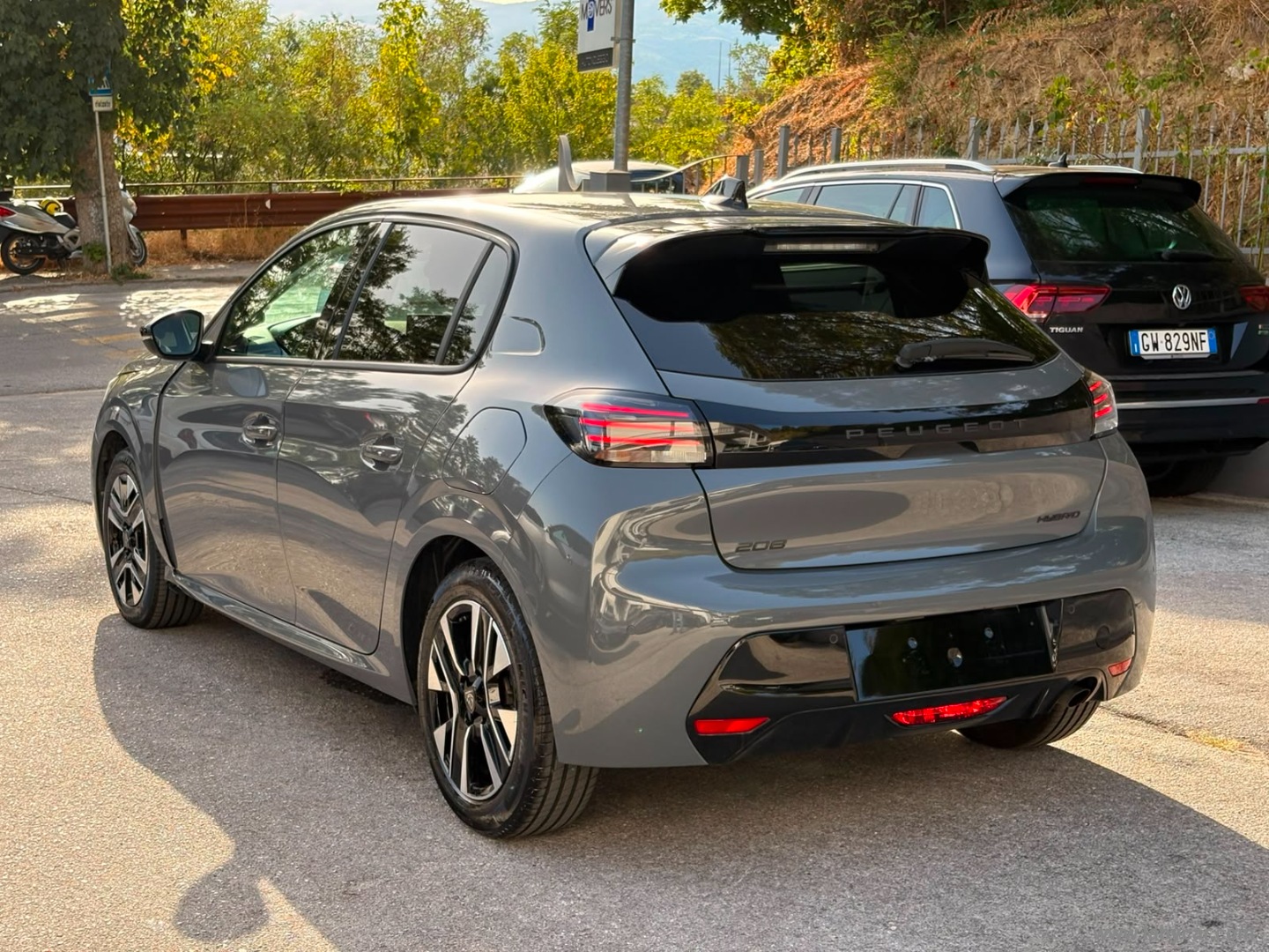 Peugeot 208 Hybrid 110 e-DCS6 Allure - Immagine 7
