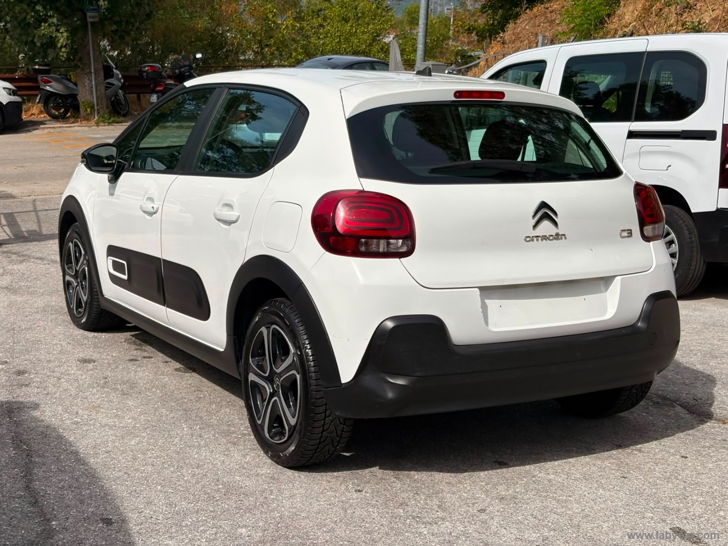 Citroën C3 BlueHDi 100 S&S Feel - Immagine 7