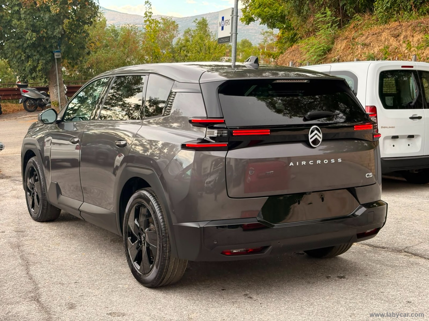 Citroën C5 Aircross Hybrid 145 e-DCS6 Plus - Immagine 7