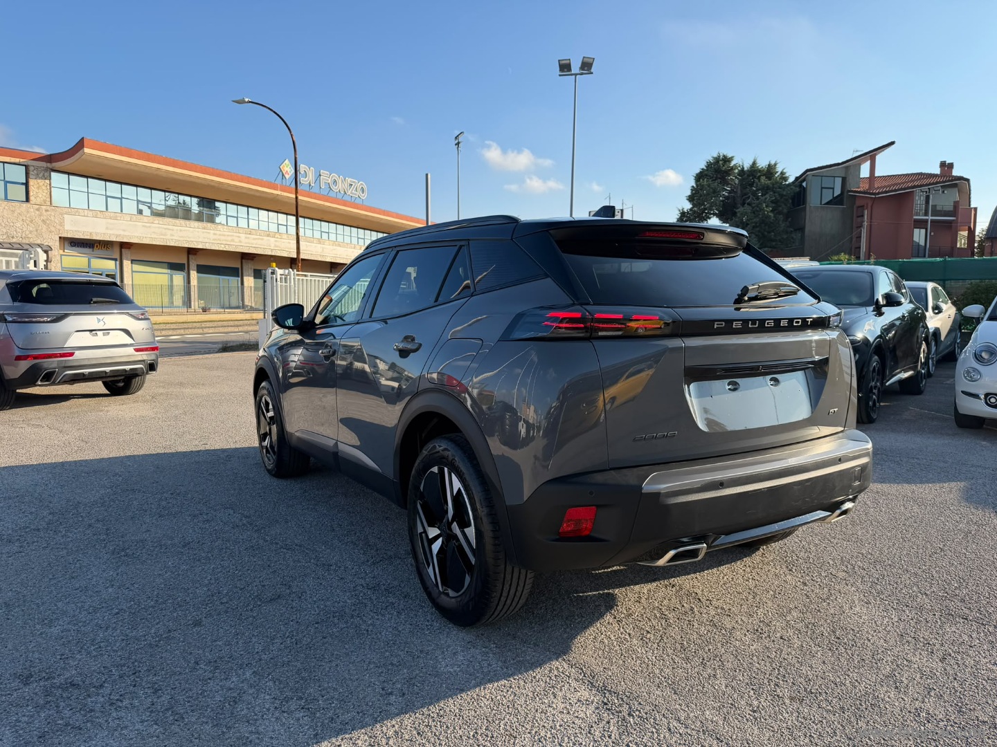 Peugeot 2008 PureTech 130 S&S EAT8 GT - Immagine 7