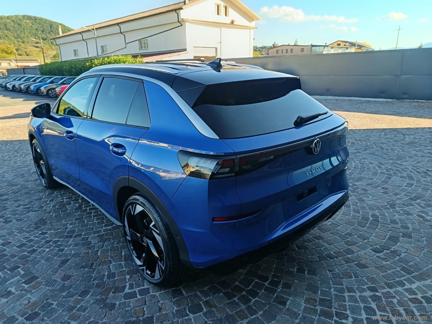 Volkswagen T-Roc 1.5 eTSI ACT 150 CV DSG R-Line - Immagine 7