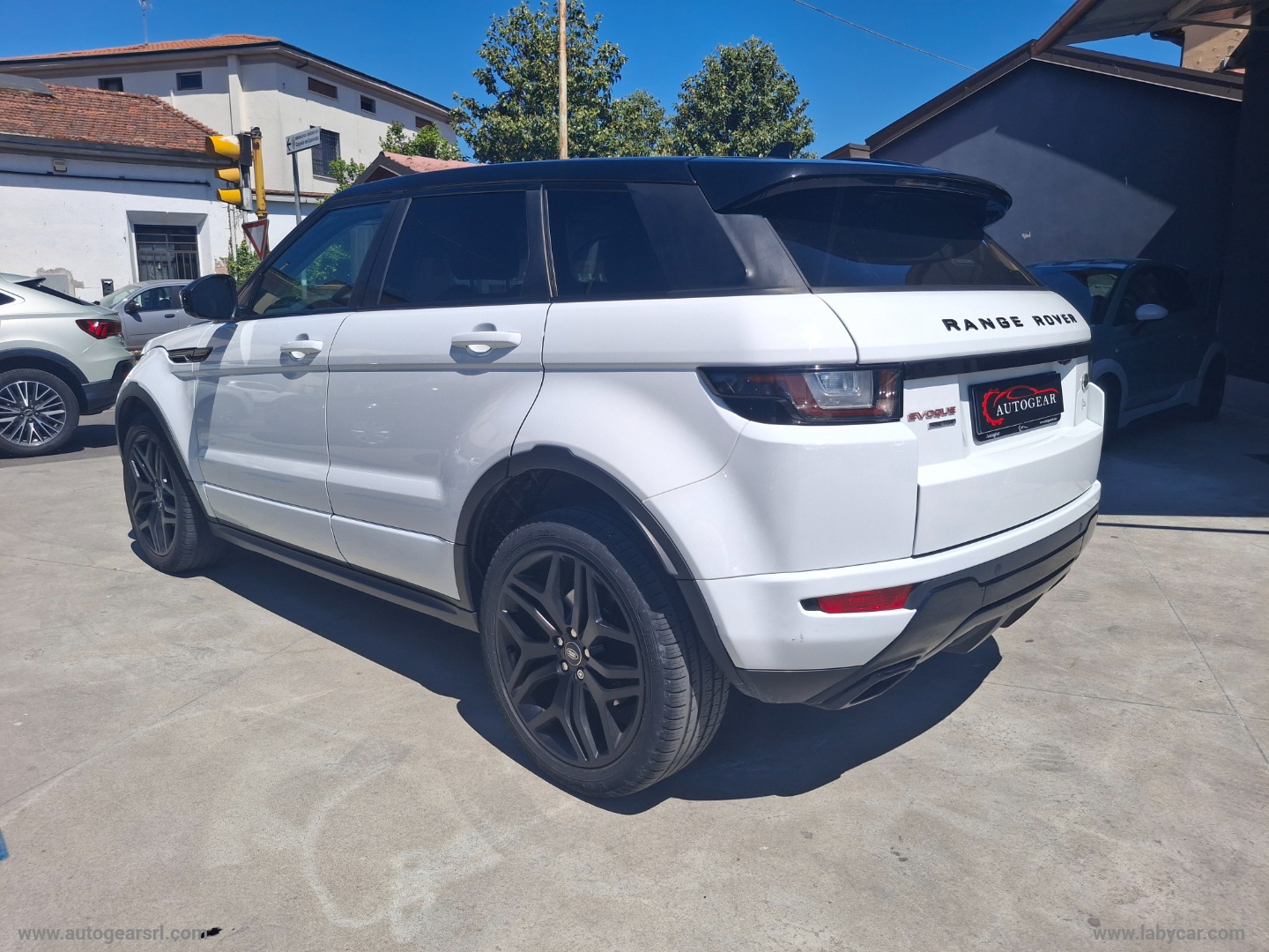 RR Evoque 2.0 TD4 HSE 180CV - immagine 7