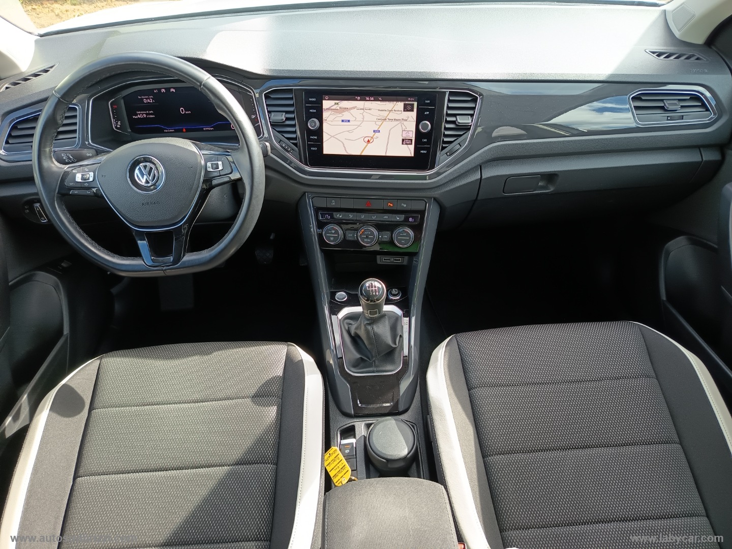 T-Roc 1.6 TDI SCR Advanced BlueMot.Tech. NAVI+RETRO - immagine 7