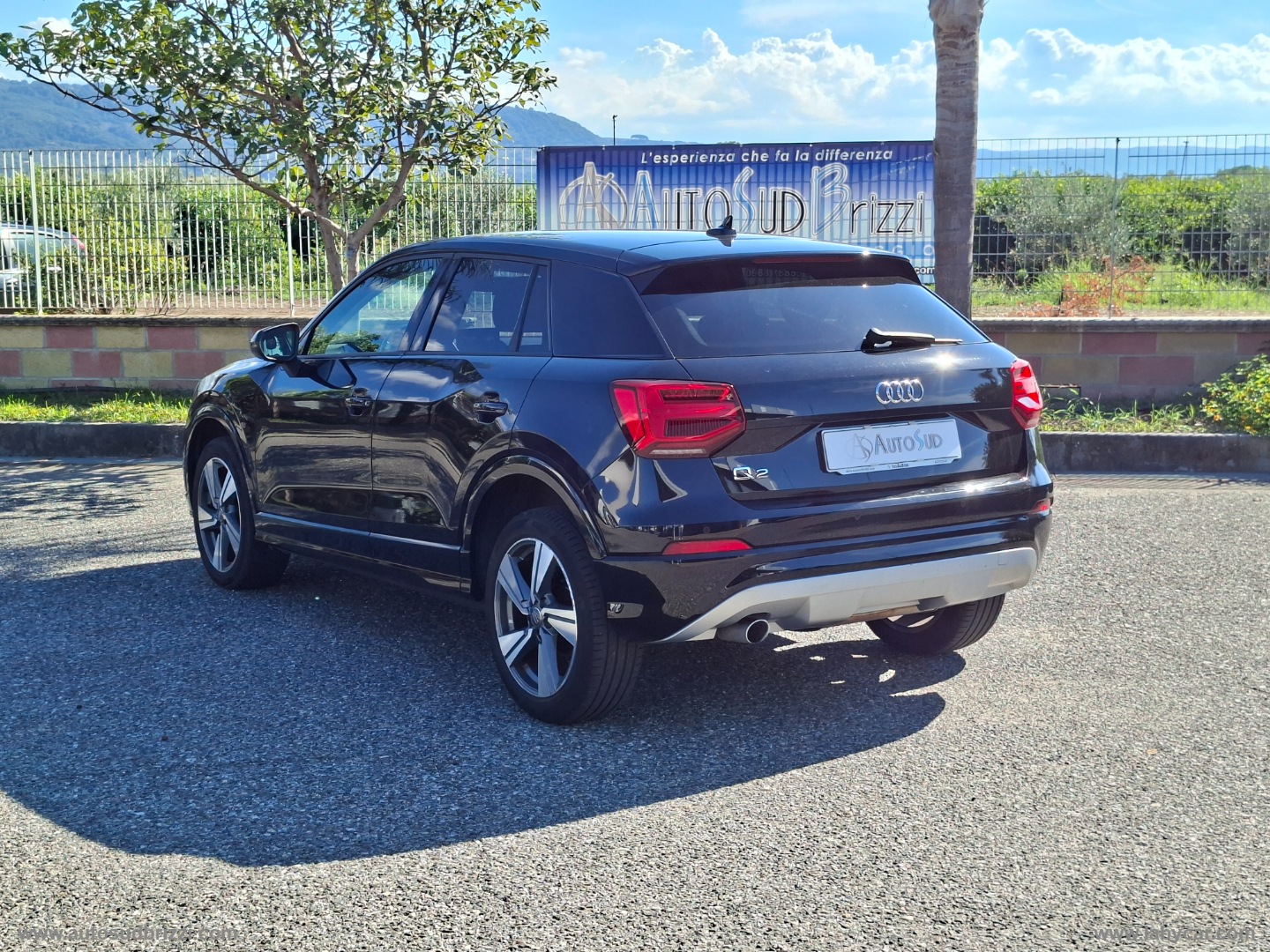 Q2 30 TDI S tronic Identity Black - immagine 7
