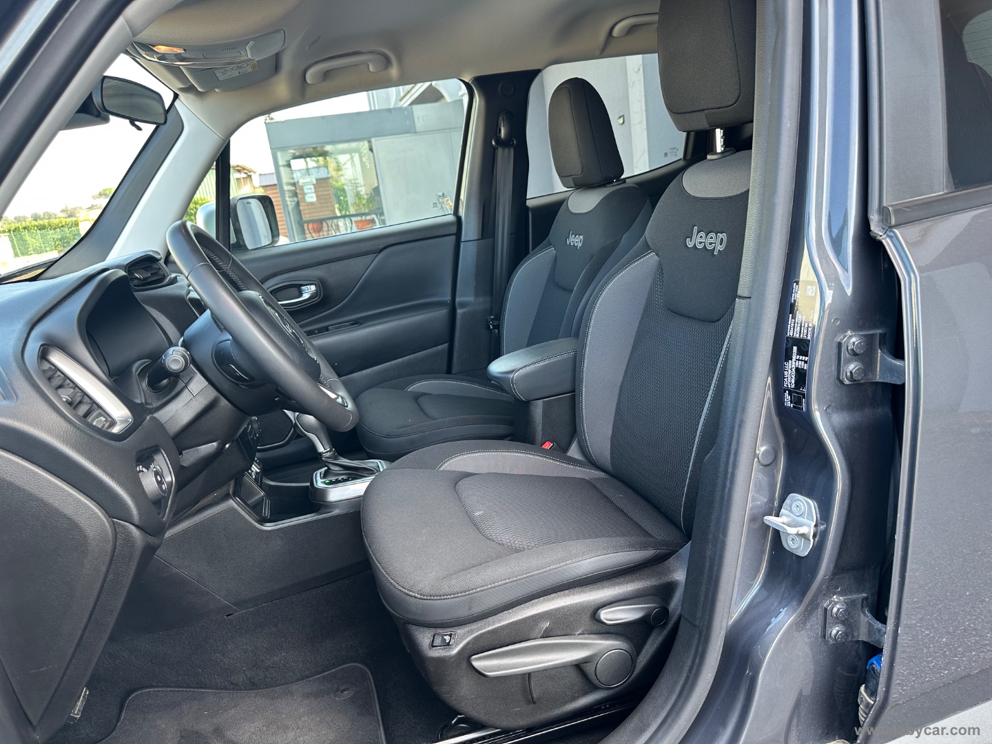 Renegade 1.5 T4 MHEV Limited - immagine 7