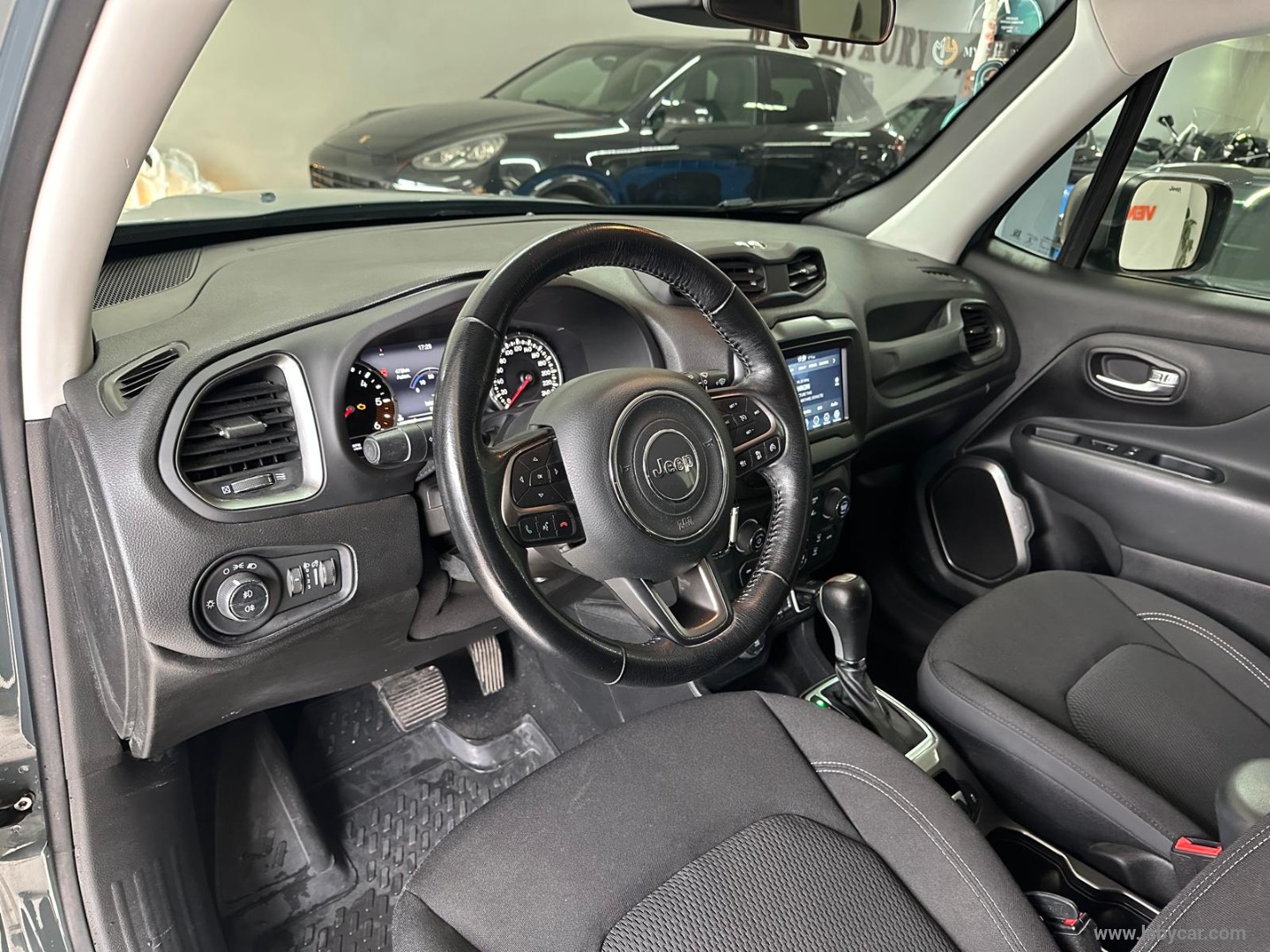 Renegade 2.0 Mjt 140CV 4WD AUTOM Limited - immagine 7