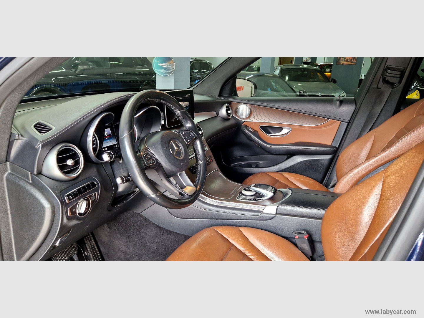GLC 250 d 4Matic Premium AMG - immagine 7