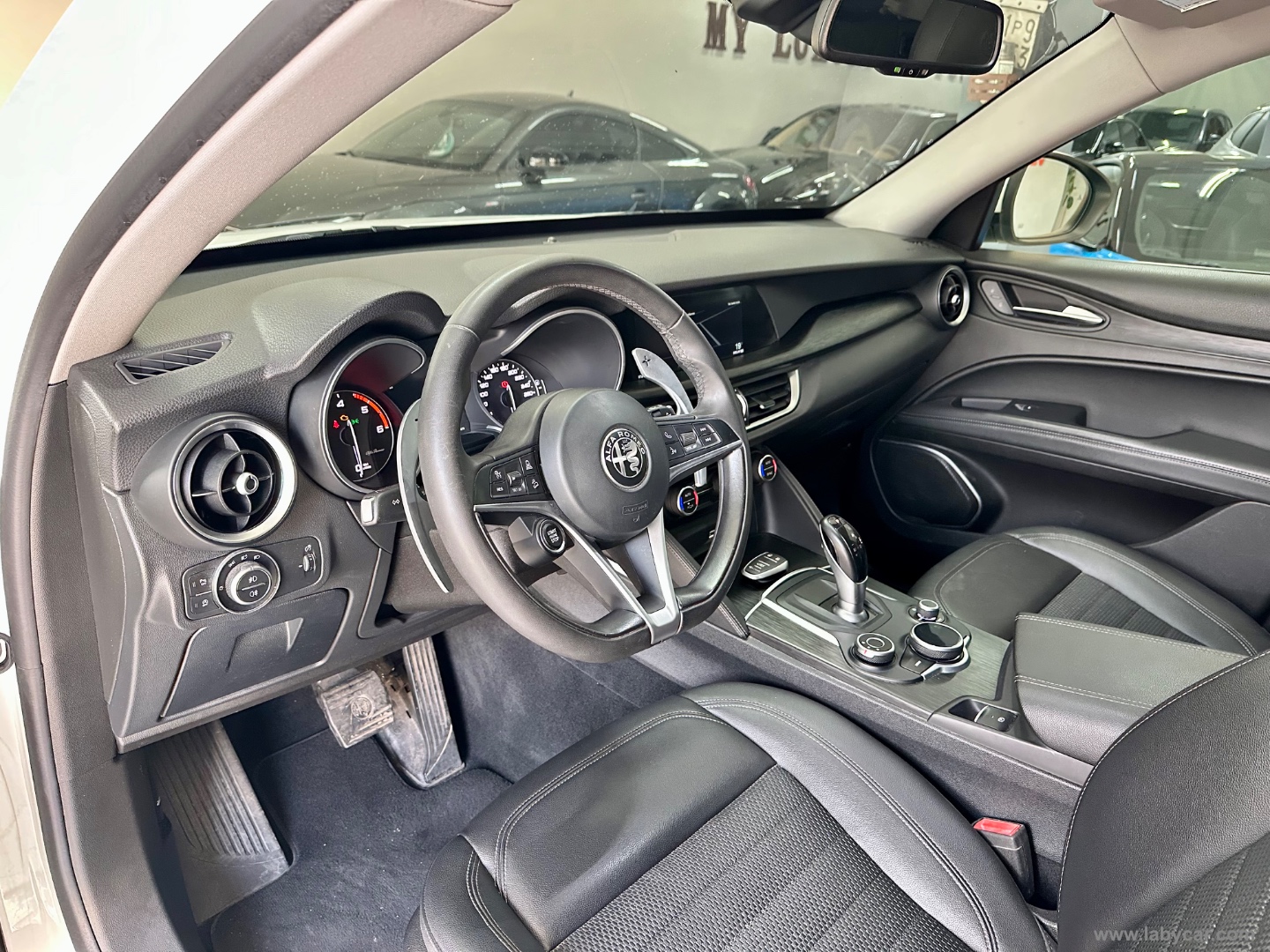 Stelvio 2.2 T.diesel 210 CV AT8 Q4 Exec. - immagine 7