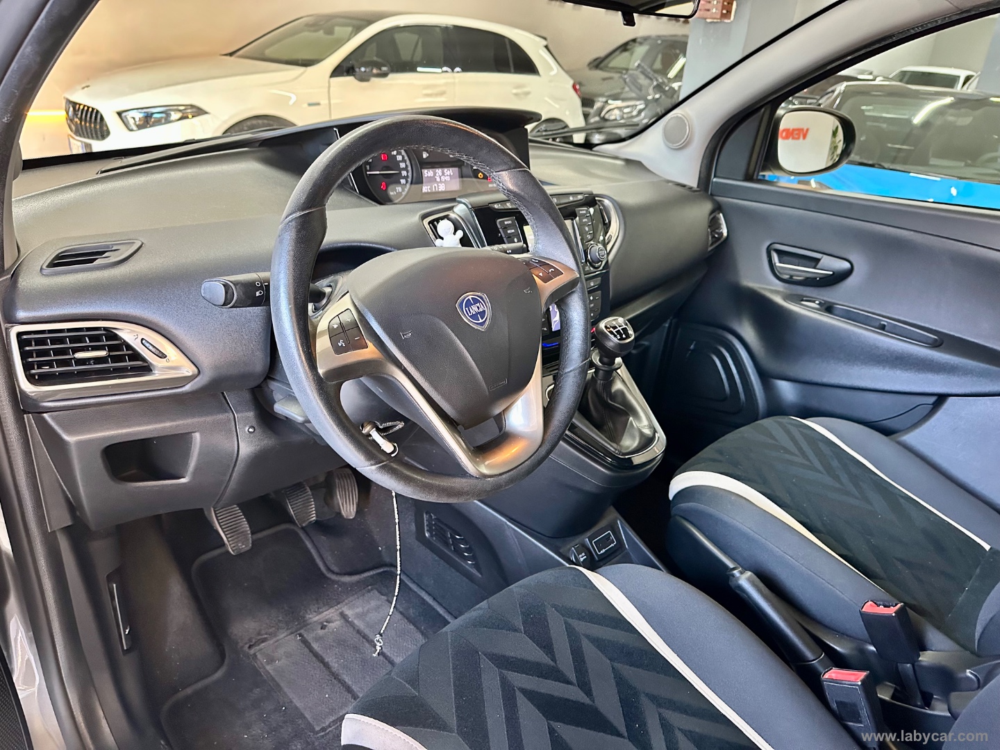 Ypsilon 1.2 69 CV 5p. Gold EURO 6 - immagine 7