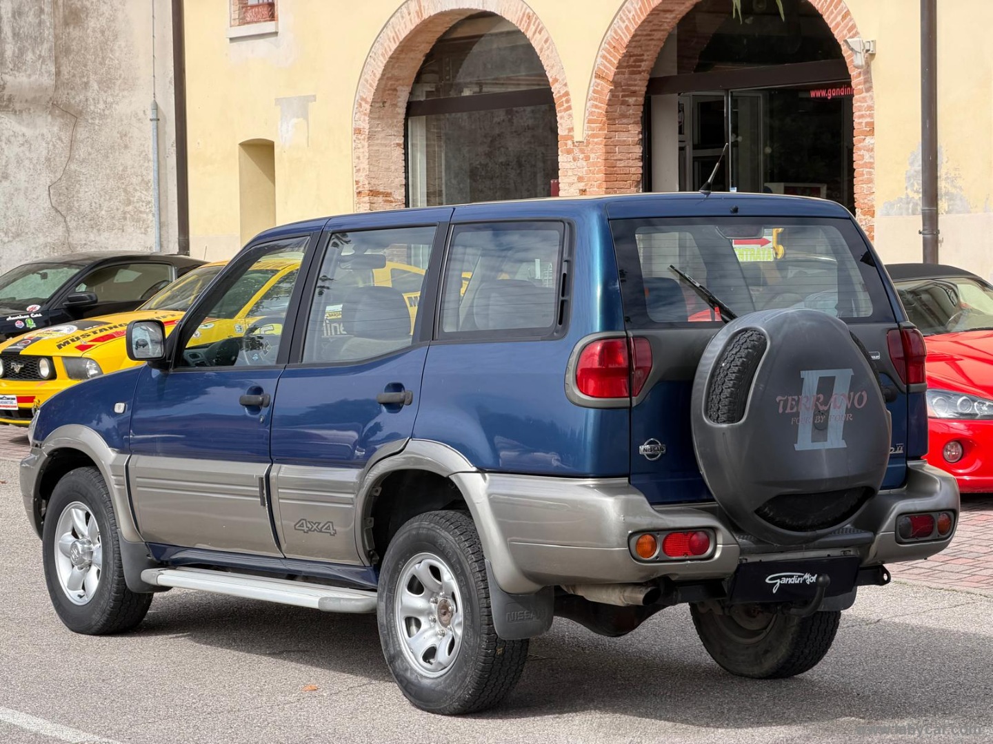 Terrano II 2.7 Tdi 5p. Elegance TRAINO 28Q.LI-NEOPATENTATI - immagine 7