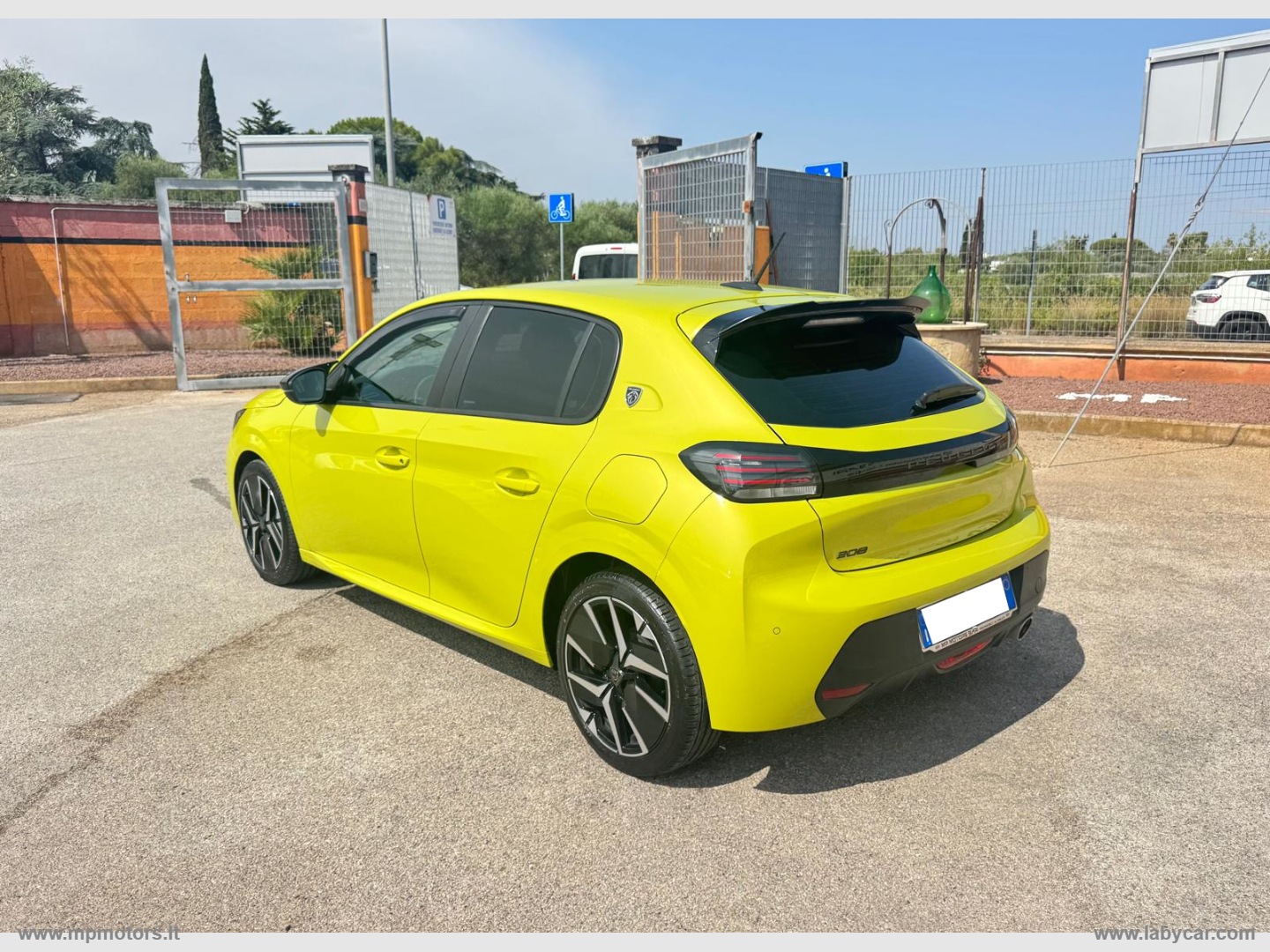 208 GT PACK 1.2 100CV 5P. - immagine 7