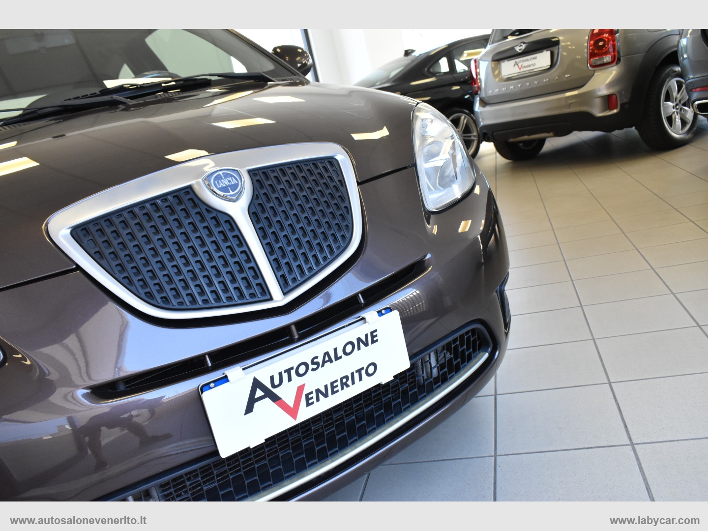 Ypsilon 1.2 Versus - immagine 7