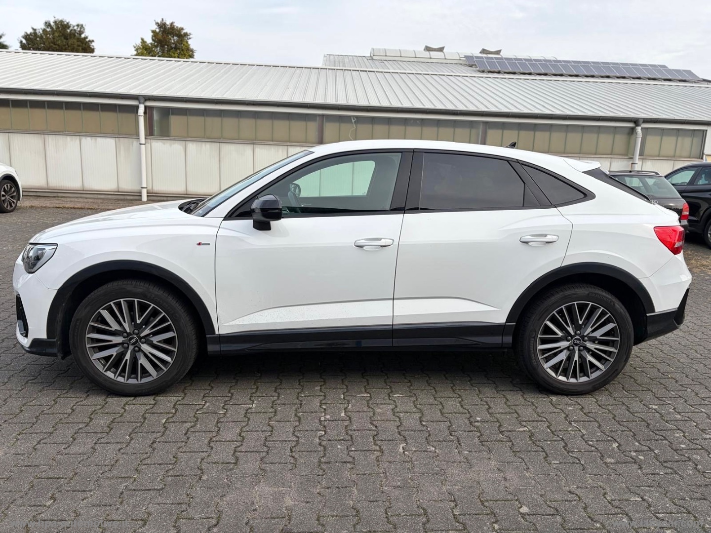 Q3 SPORTBACK 2.0TDI S-LINE BLACK EDITION - immagine 7