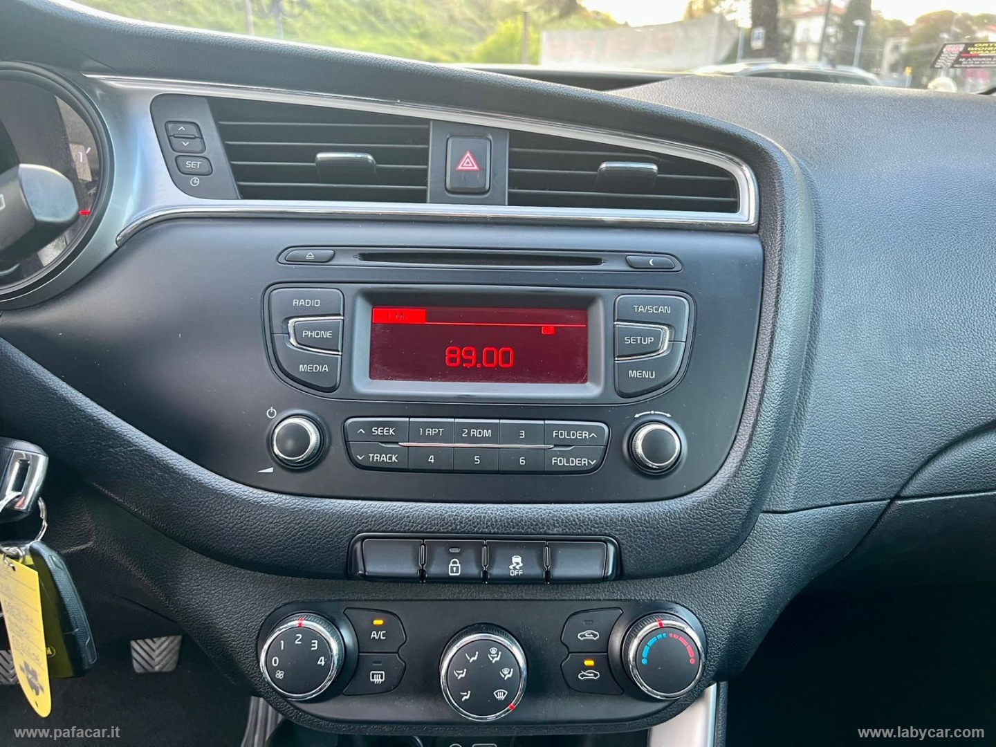 cee d 1.6 CRDi 110 CV SW Active - immagine 7