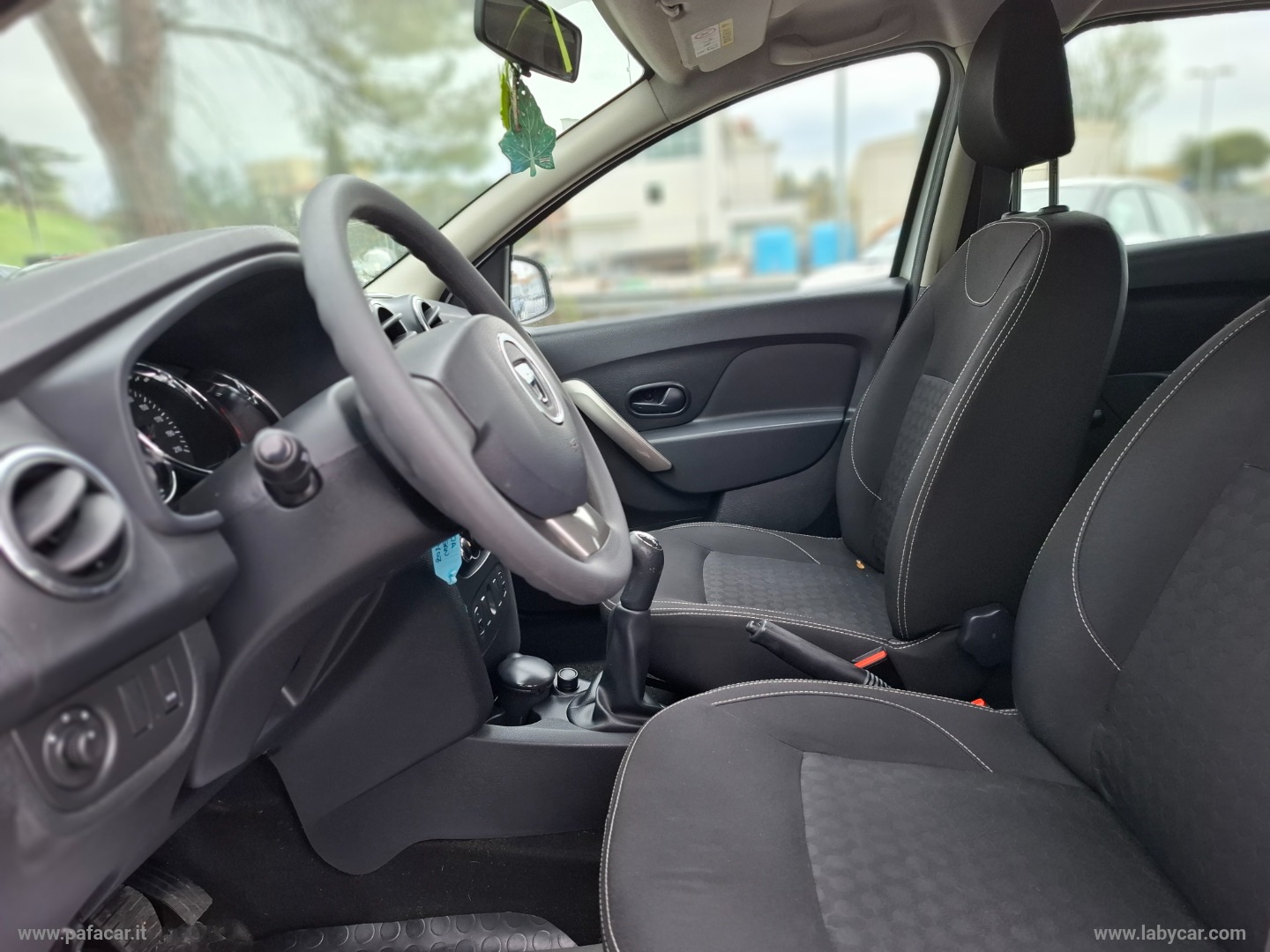 Logan MCV 1.5 dCi 8V 75 CV S&S Ambiance - immagine 7