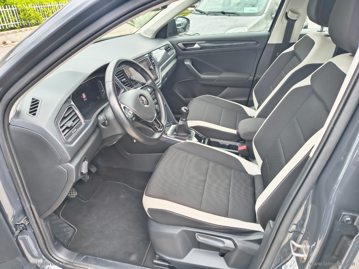 T-Roc 1.6 TDI SCR Advanced BlueMot.Tech. TAGLIANDI VOLKSWAGEN - immagine 7