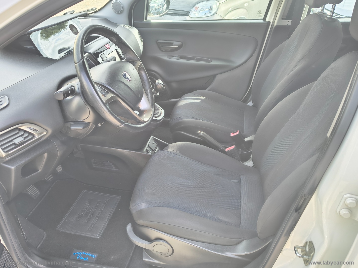 Ypsilon 1.2 69 CV 5p. S&S Gold - immagine 7